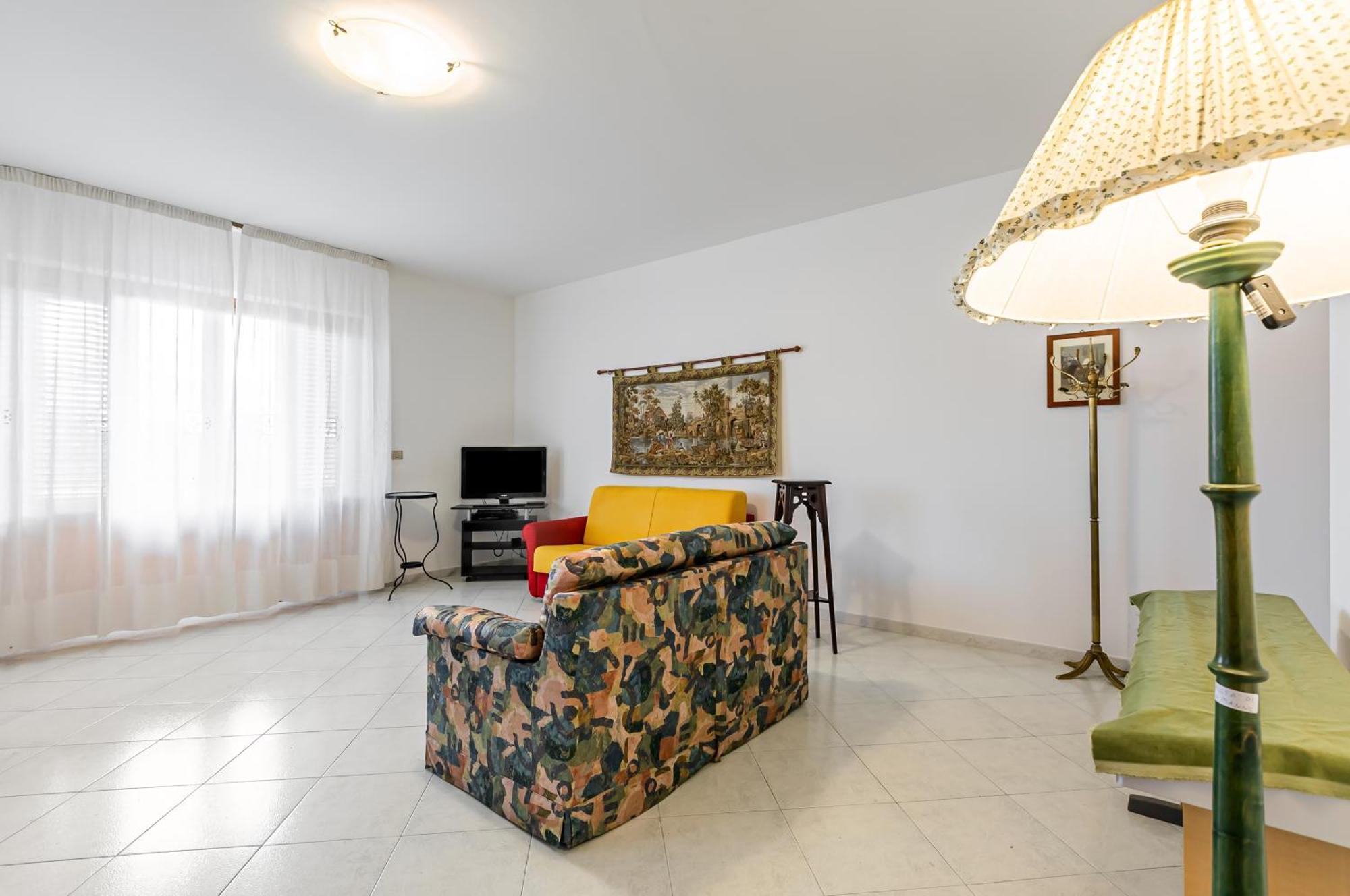 Palazzo Reale & Piazza Indipendenza Roomy Flat * Palermo