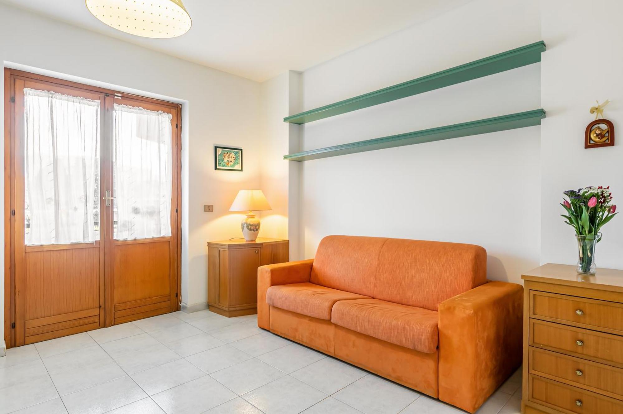 Palazzo Reale & Piazza Indipendenza Roomy Flat